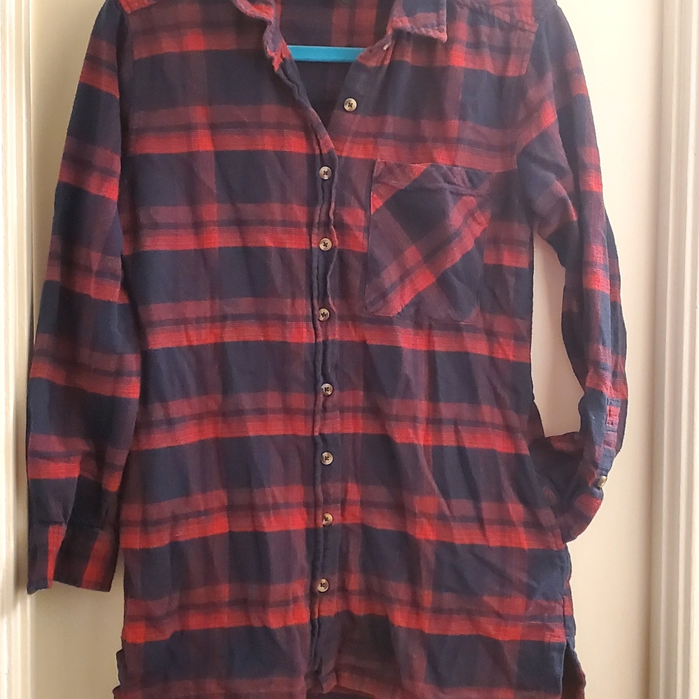 Forever 21 Red and Blue Plaid Button Down Shirt